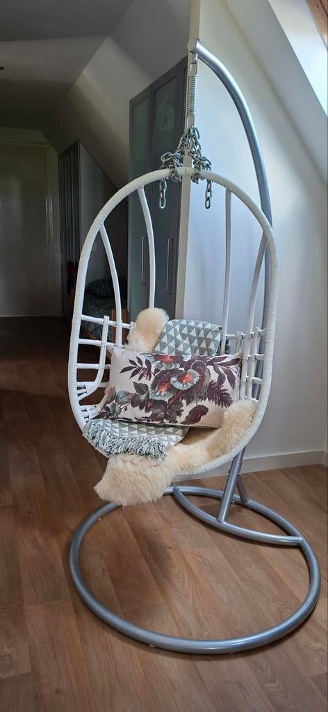 Egg chair hangstoel Sissy Boy, Huis en Inrichting, Ophalen, Gebruikt, Riet of Rotan, Eén