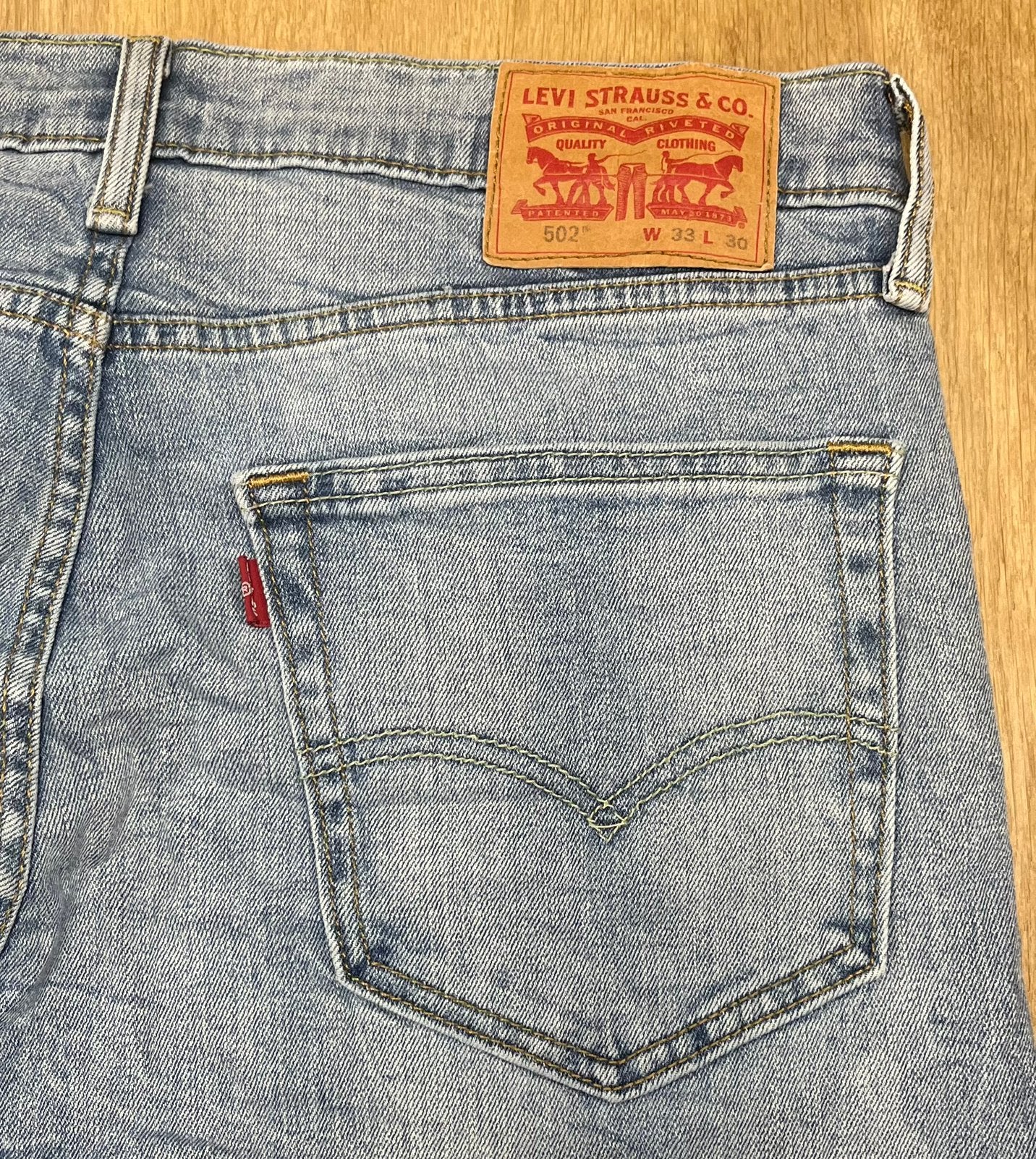 Levi’s 502 regular tapered jeans lichtblauw - Maat W33 L30, Ophalen of Verzenden, Zo goed als nieuw, Blauw, W33 - W34 (confectie 48/50)