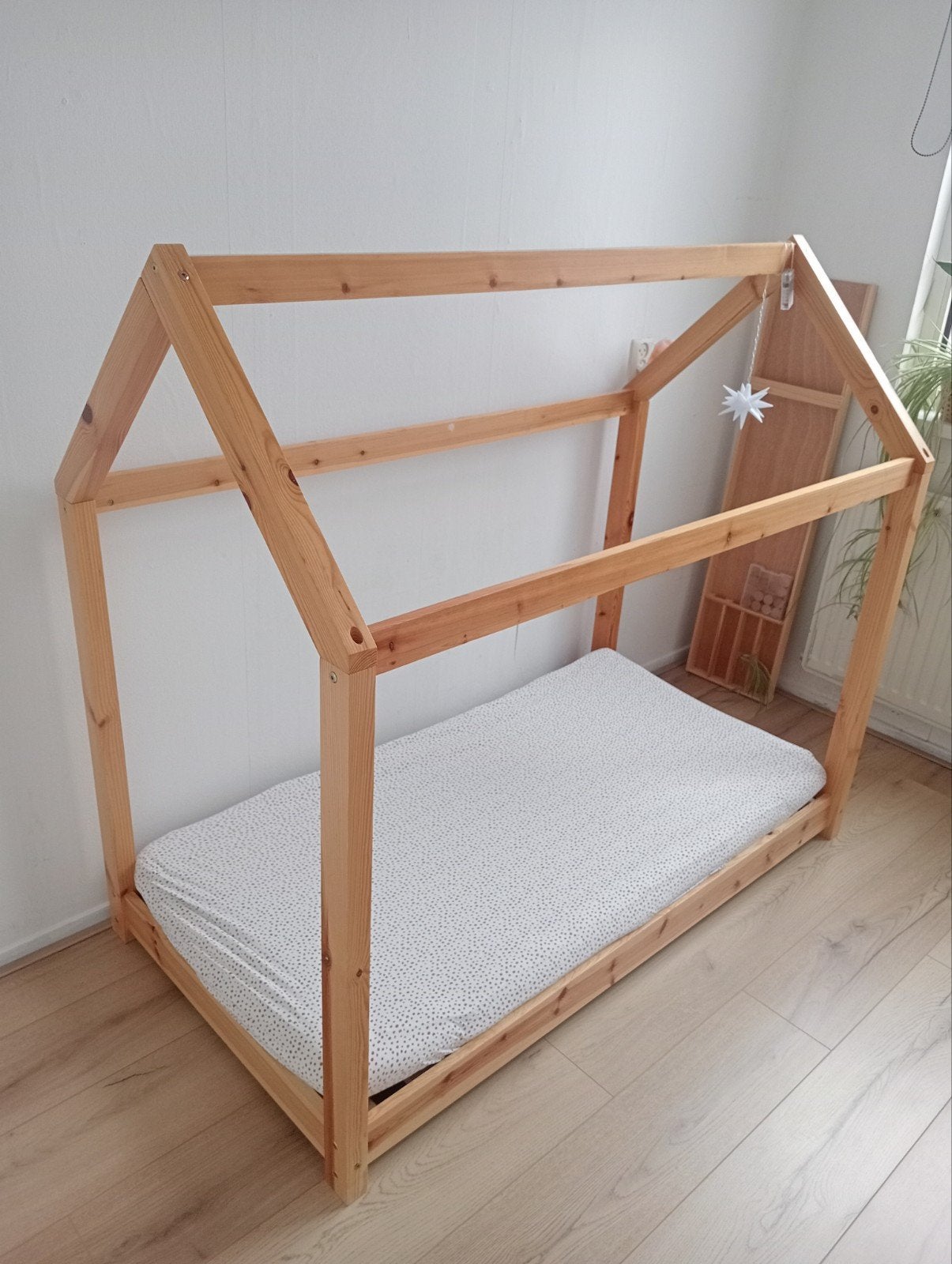 Kleuterbed huis, Ophalen, Gebruikt, 70 tot 85 cm, Minder dan 140 cm