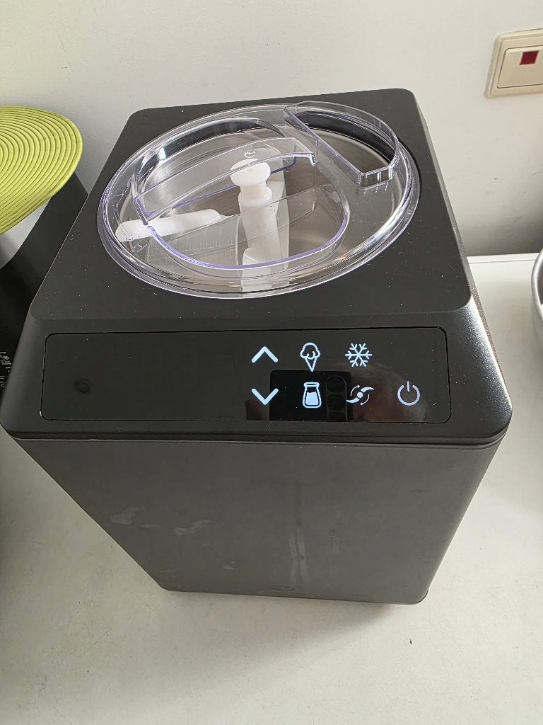 Luxe Springlane Erika IJsmachine & Yoghurtmaker (2,5 Liter), Ophalen of Verzenden, Zo goed als nieuw, Zelfvriezend
