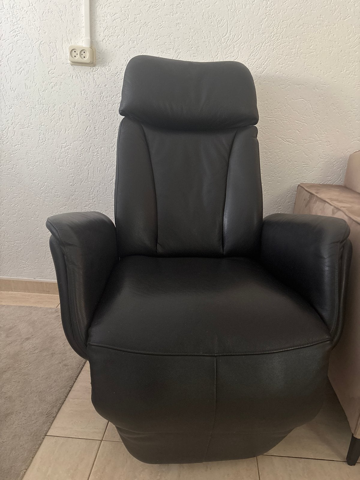 Luxe Zwart Lederen Relaxfauteuil met Afstandsbediening, Huis en Inrichting, Fauteuils, Ophalen of Verzenden, Zo goed als nieuw
