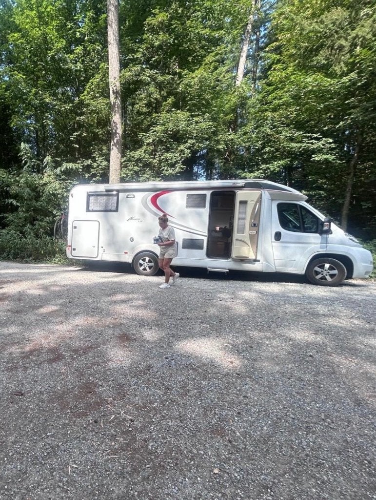 Camper te huur, Ophalen, Zo goed als nieuw