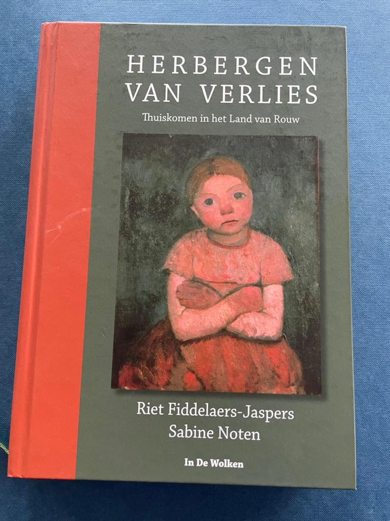 Herbergen van verlies   Riet Fiddelaars, Ophalen of Verzenden, Gelezen