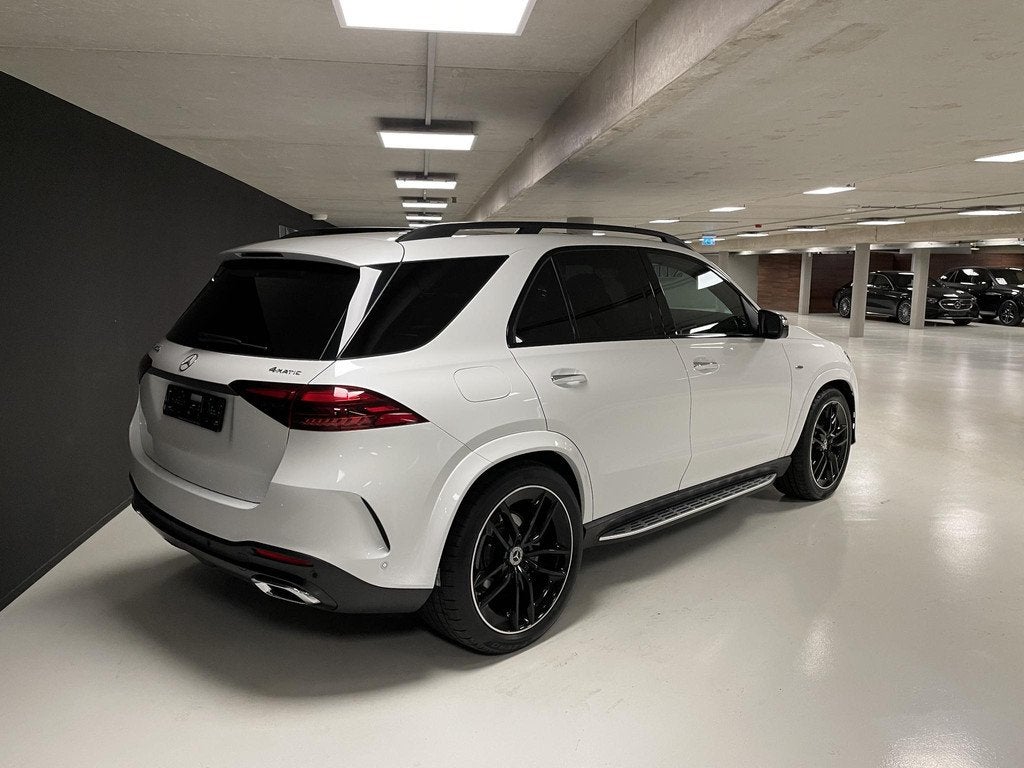 Mercedes-Benz GLE-klasse 400 e 4MATIC AMG Line Premium Plus, Auto's, Mercedes-Benz, Automaat, Gebruikt, 4 cilinders, GLE