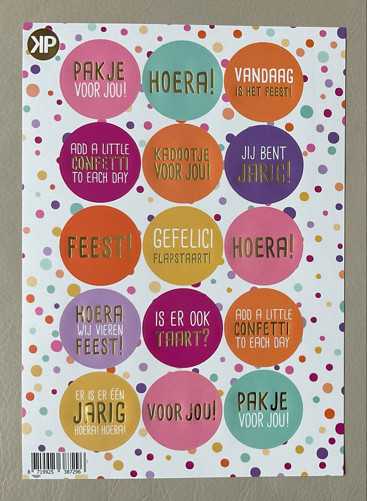 Feestelijke stickers: Hoera, Jarig, Pakje voor jou!, Hobby en Vrije tijd, Ophalen of Verzenden, Nieuw, Meerdere stickers