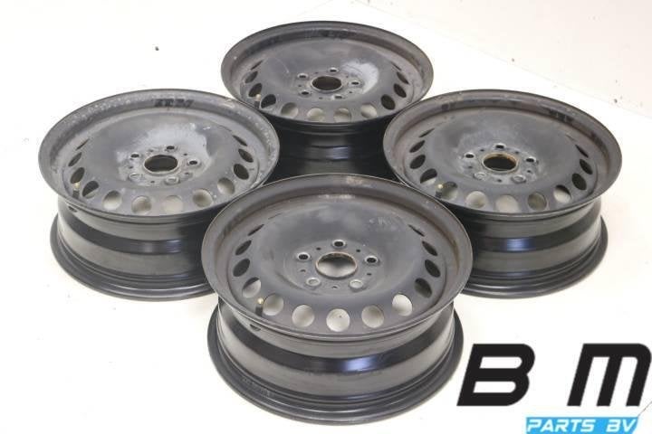 15 inch stalen velgen Golf 7 / Sportsvan 5Q0601027BA, Auto-onderdelen, Gebruikt, Velg(en)