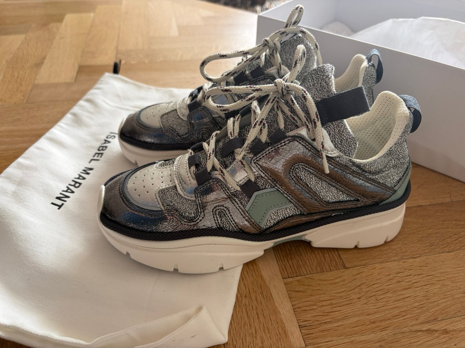 Nieuw: sneakers Isabel Marant model Kindsay maat 37, Kleding | Dames, Verzenden, Zo goed als nieuw, Grijs, Sneakers of Gympen