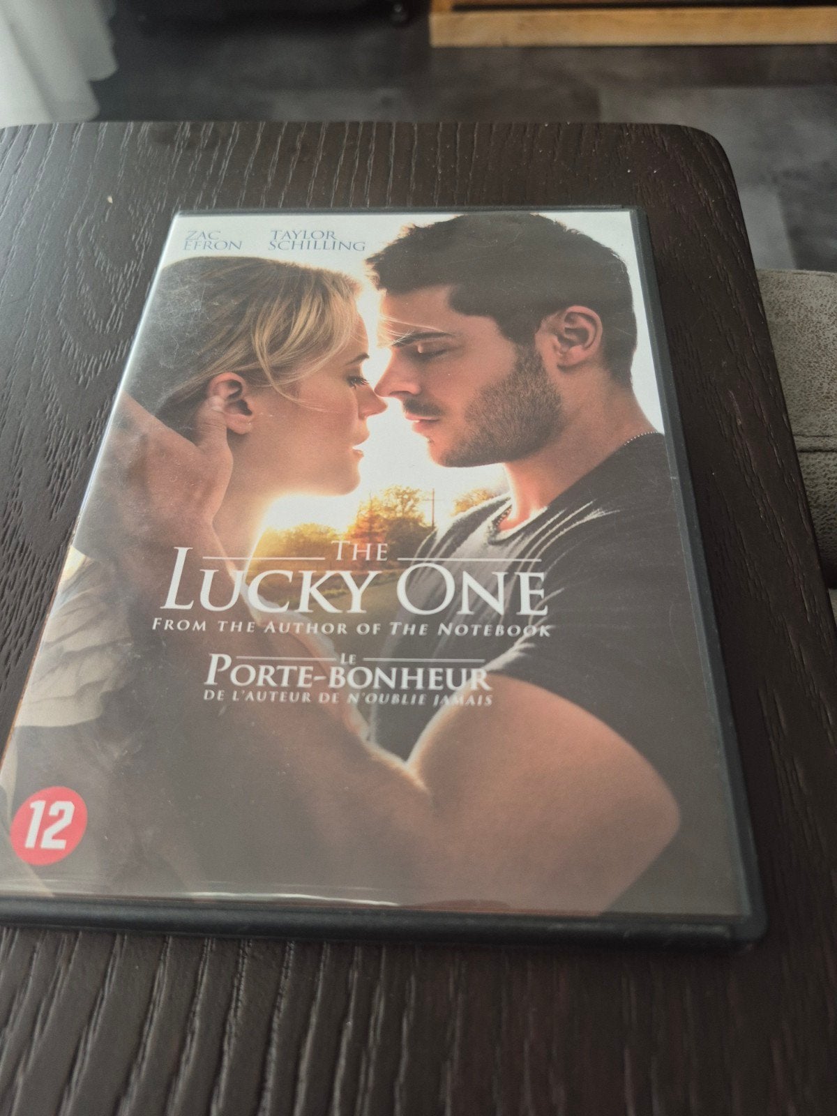 The Lucky One DVD - Romantisch drama met Zac Efron, Frans, Vanaf 12 jaar, Gebruikt, Bonusmateriaal