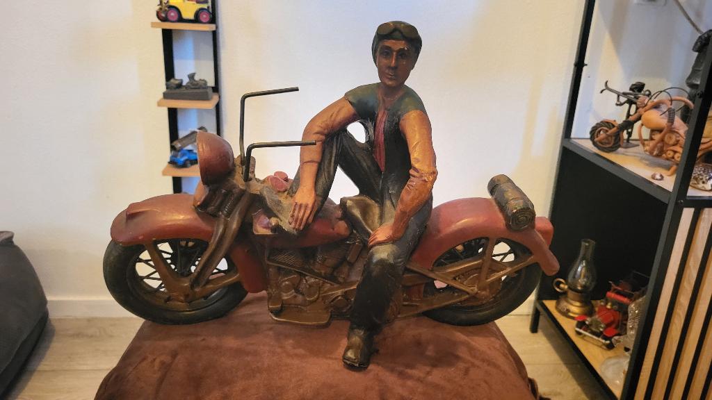 Zeldzaam Groot Vintage Motorbeeld (35cm)Metalen Spaakwielen, Handgemaakt, Rood, Ophalen of Verzenden, 20 - 50 cm