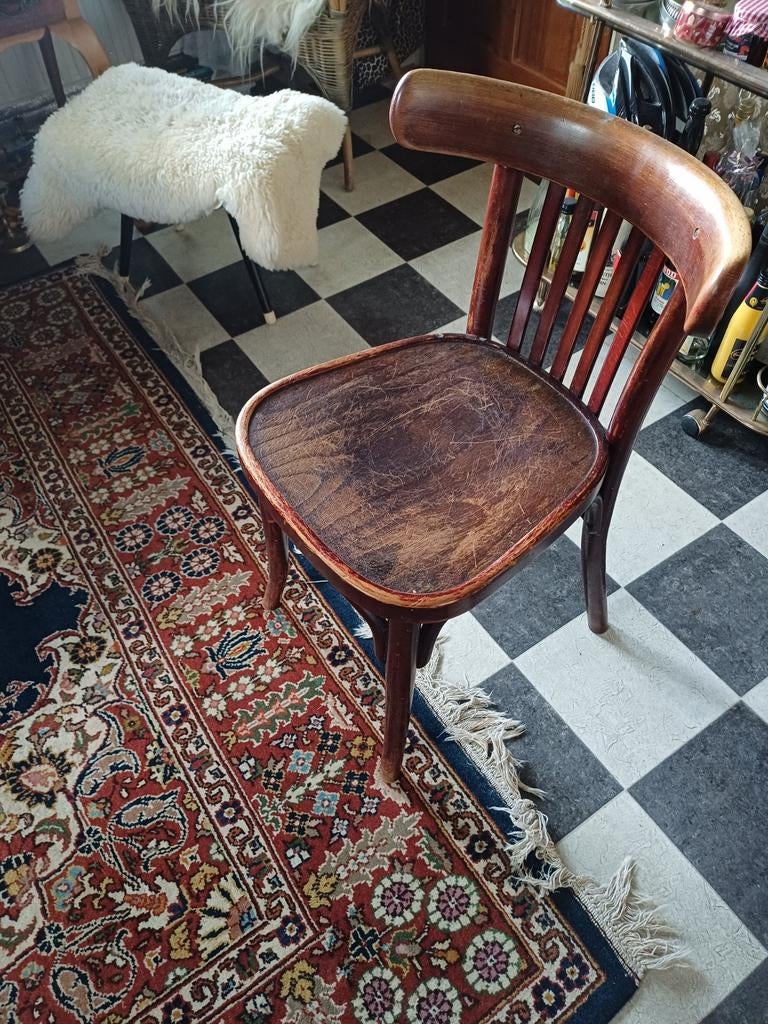 Café stoel(thonet)?, Ophalen