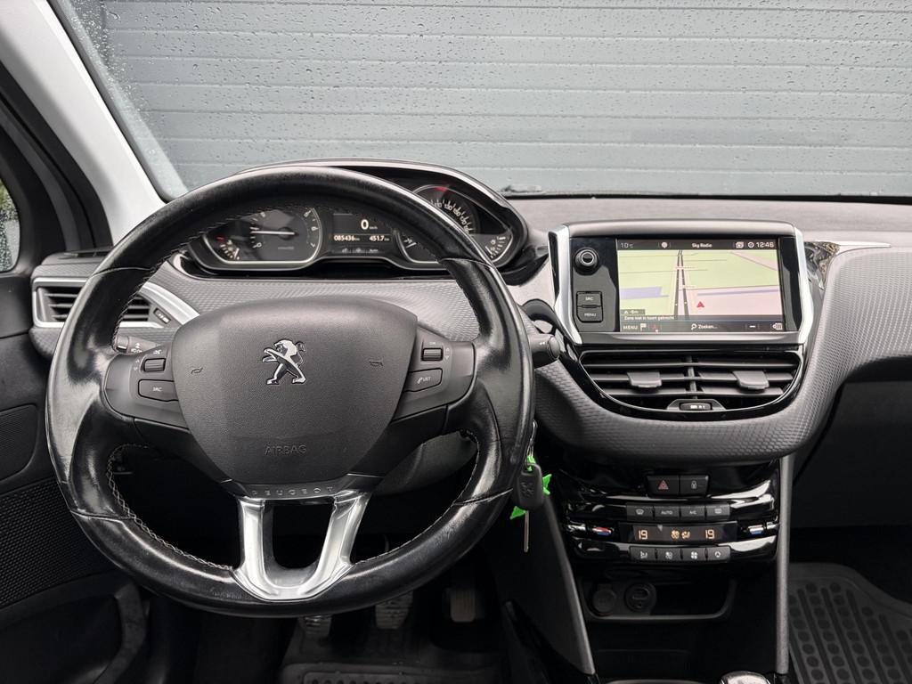 Peugeot 2008 1.2 PureTech Allure Pano,Navi,Camera,110pk,Half, Voorwielaandrijving, Stof, Euro 6, Origineel Nederlands