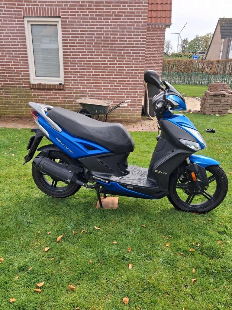 Kymco Agility 16+ 50 scooter blauw, Fietsen en Brommers, Scooters | Kymco, Ophalen, Gebruikt, 50 cc, Maximaal 25 km/u