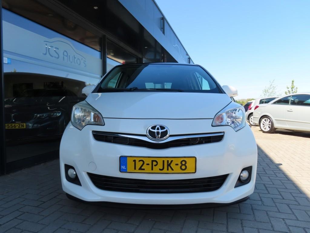 Toyota VERSO-S 1.3 VVT-i Aspiration Ecc Pano Camera Trekhaak, Voorwielaandrijving, Euro 5, Gebruikt, 4 cilinders