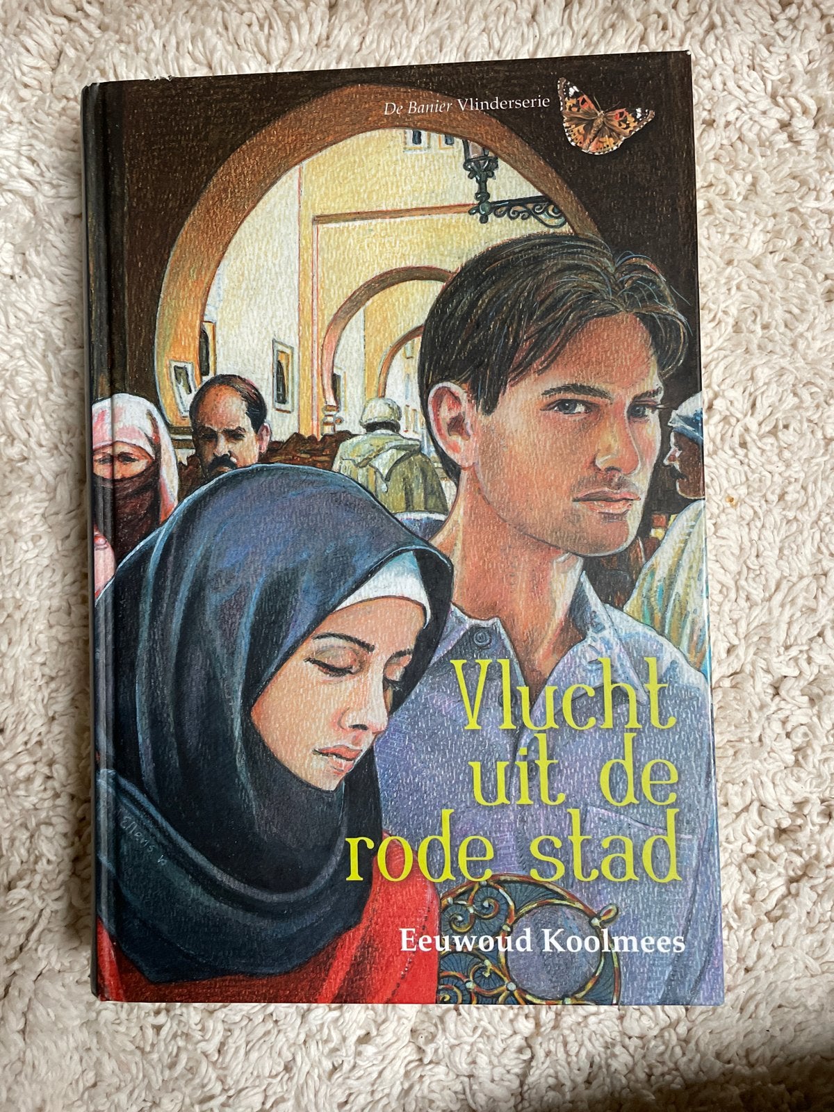 Eeuwoud Koolmees - Vlucht uit de rode stad, Boeken, Noord-Brabant, Ophalen of Verzenden, Zo goed als nieuw, Eeuwoud Koolmees