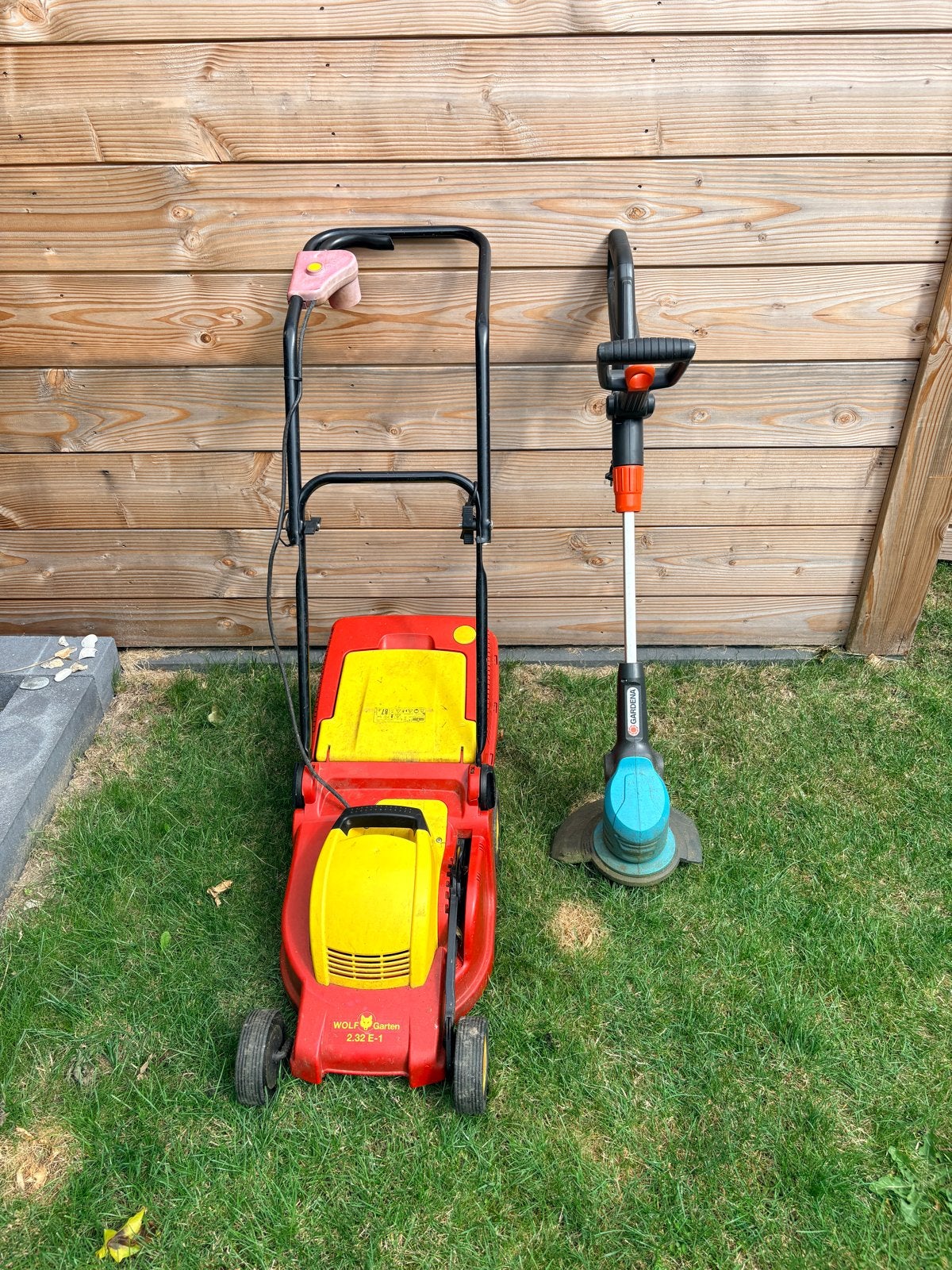 Elektrische Wolf Garten grasmaaier en een Gardena trimmer, Ophalen, Cirkelmaaier, Gebruikt, Elektrische grasmaaier