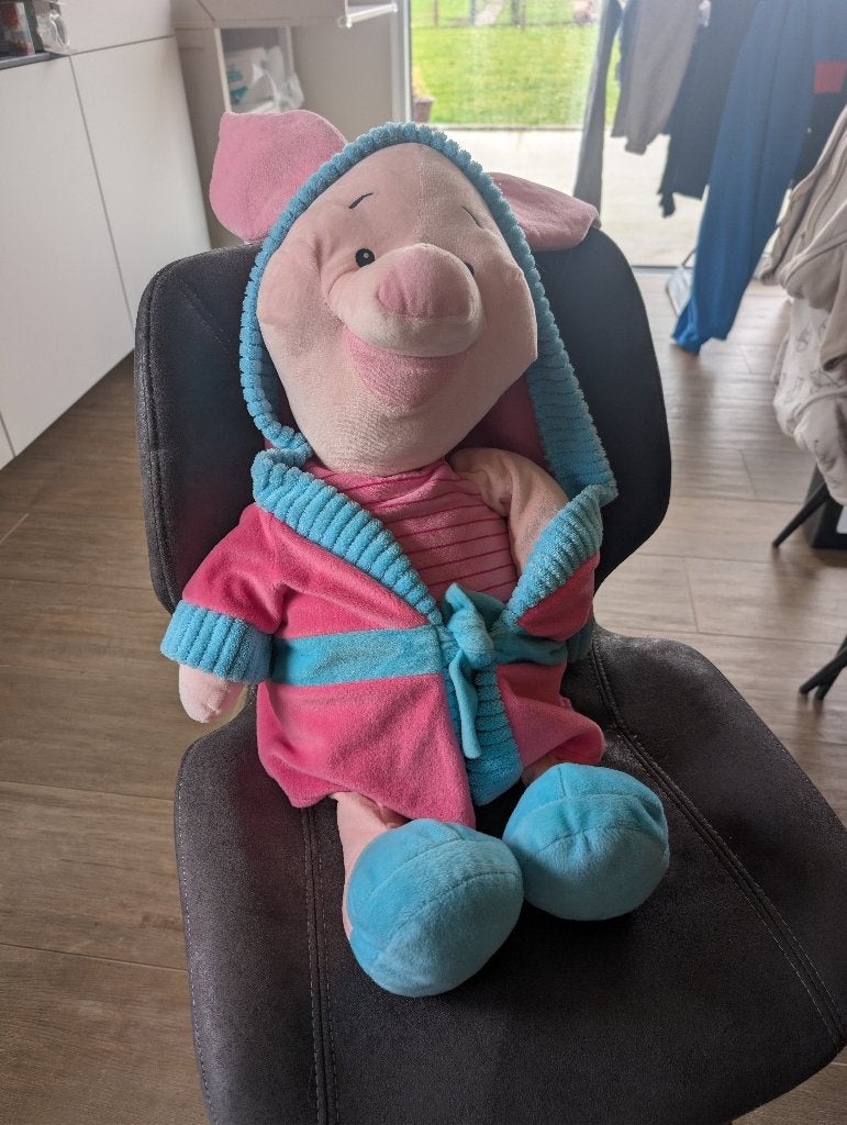 2x Grote Disney knuffel Minnie Mouse – Winnie de poeh, Ophalen of Verzenden, Zo goed als nieuw, Overige typen
