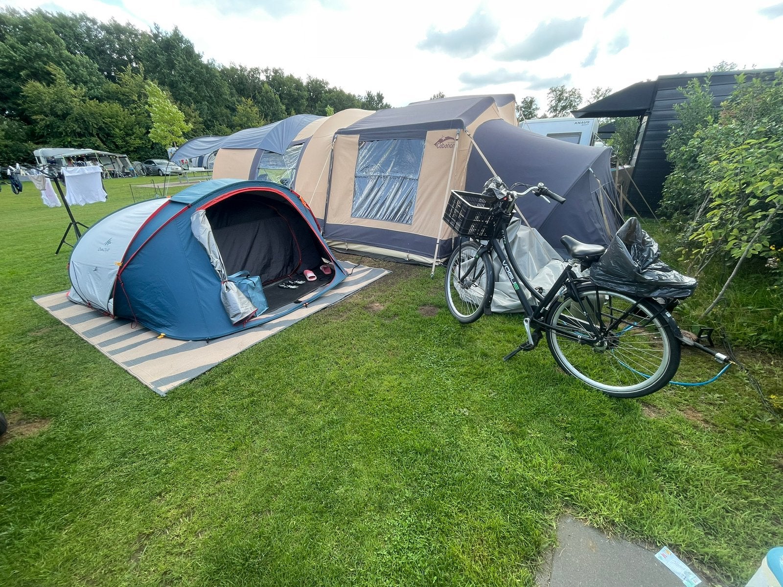 Cabanon Malawi 2.0 met voortent, XL achtertent en luxe keuke, Ophalen, Zo goed als nieuw, Tot en met 5