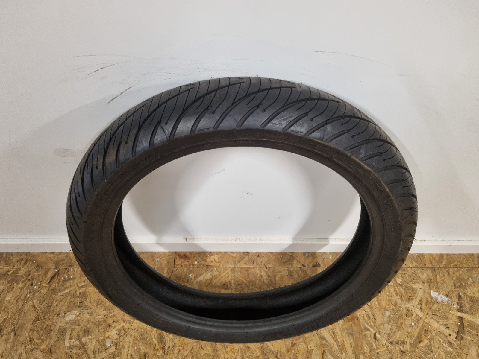 Michelin Pilot Road 3 110-70-17 DOT 2022, Ophalen of Verzenden, Gebruikt