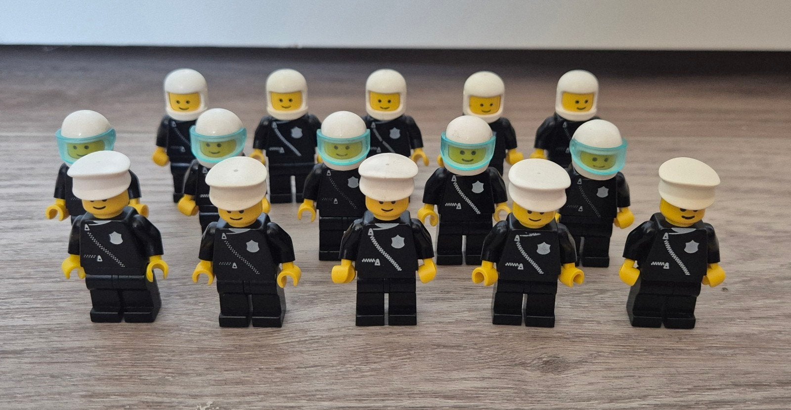 Partij vintage Lego minifiguren politie, Inclusief minifiguren, Gebruikt, Lego, Ophalen of Verzenden
