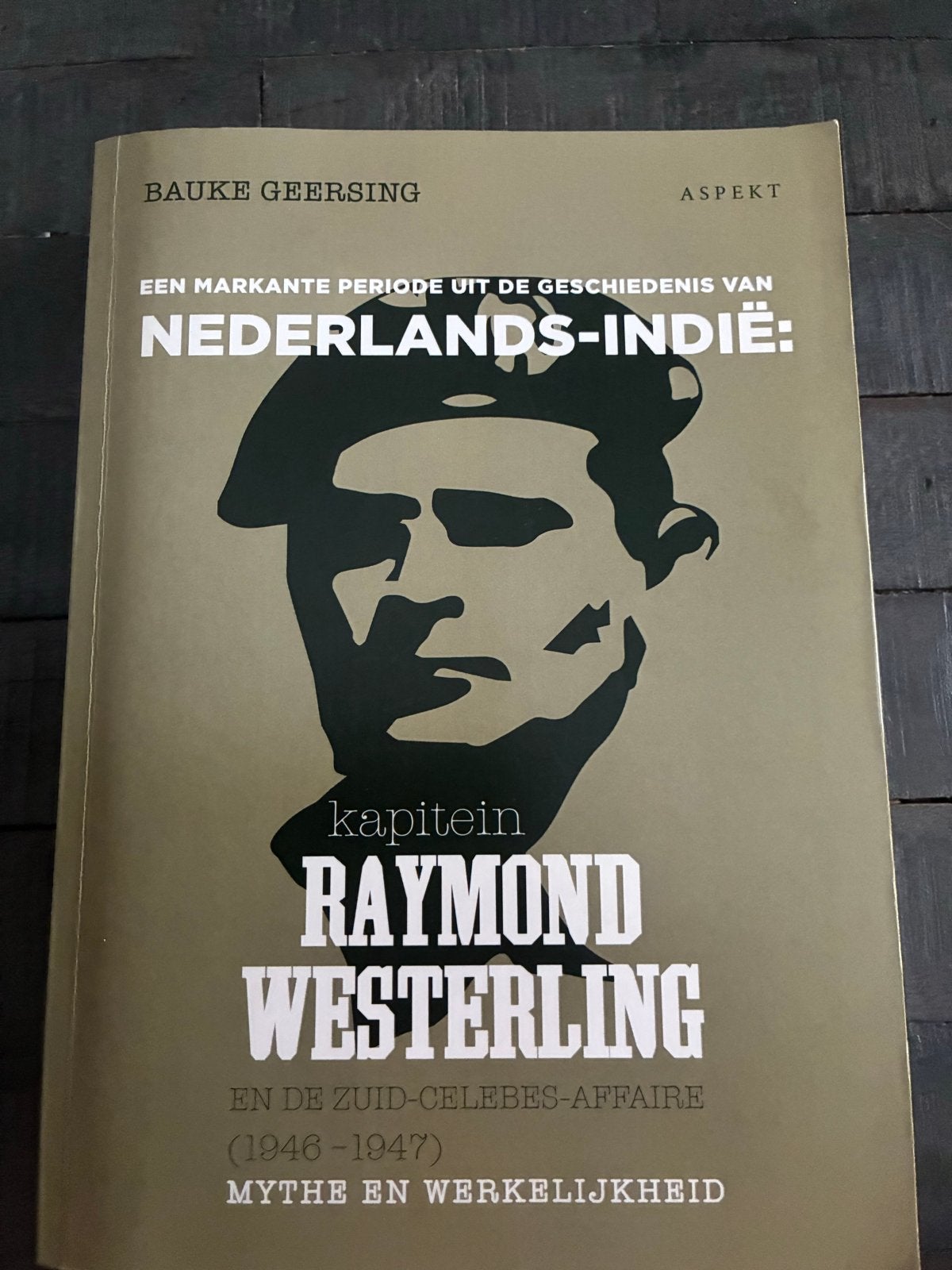 Kapitein Raymond Westerling en de Zuid-Celebes-affaire, Ophalen of Verzenden, 20e eeuw of later, Zo goed als nieuw, Azië