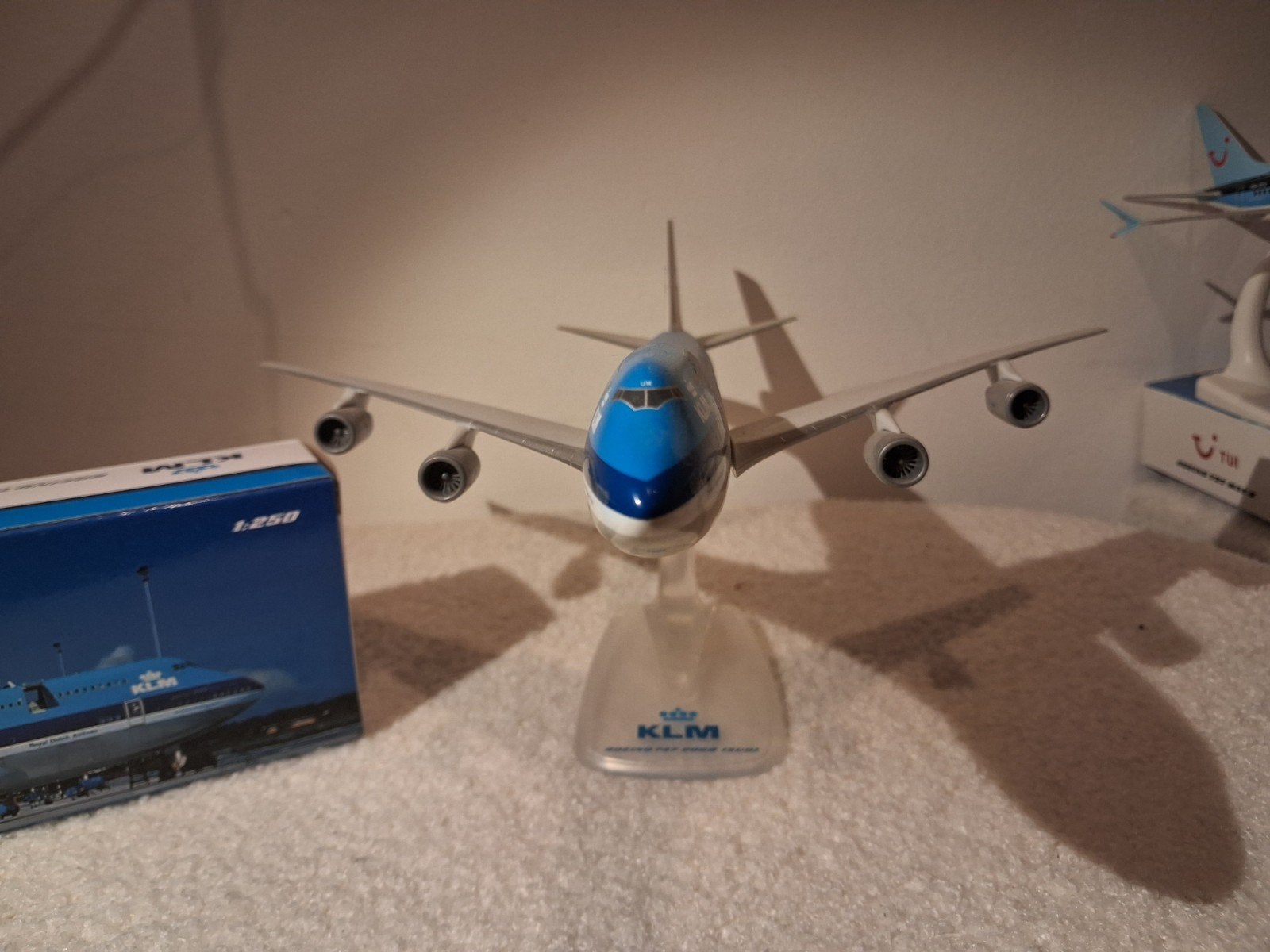 KLM Boeing 747 schaalmodel - Zo goed als nieuw, Hobby en Vrije tijd, Overige merken, 1:200 of kleiner, Ophalen of Verzenden, Zo goed als nieuw
