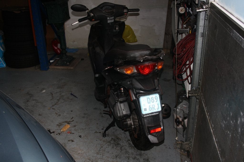 Kymco AGILITY 50, Fietsen en Brommers, Ophalen, Gebruikt, Kymco, Benzine