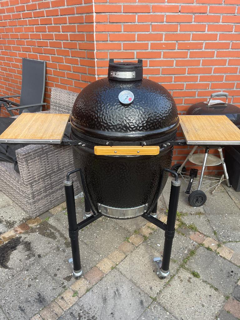 BBQ Komado Monolith zwart maat L, Tuin en Terras, Buitenkeukens, Ophalen, Zo goed als nieuw, Vrijstaand, Kamado Joe