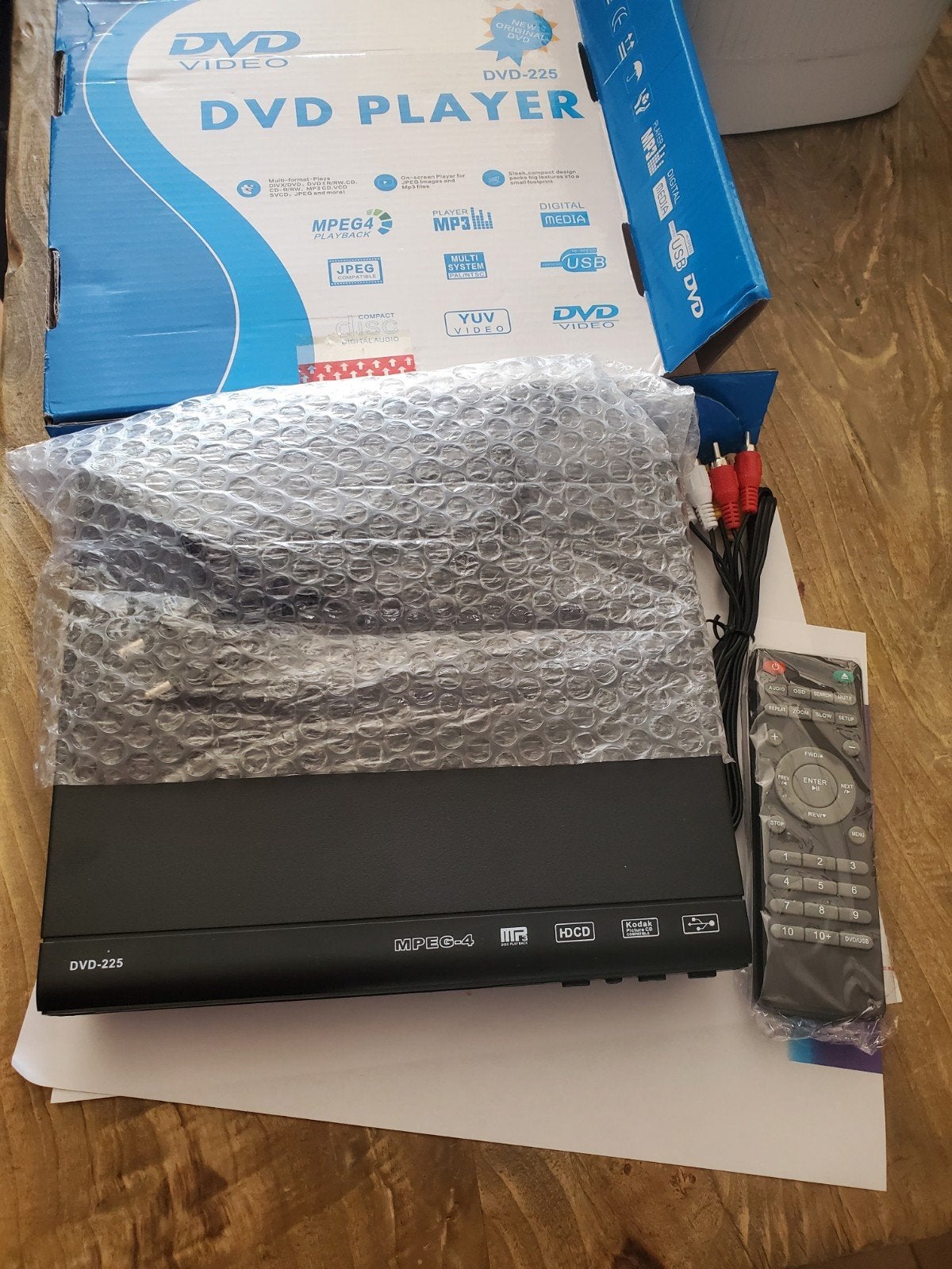 Nieuwe DVD Speler - MPEG-4, USB, DivX, MP3, JPEG, Ophalen of Verzenden