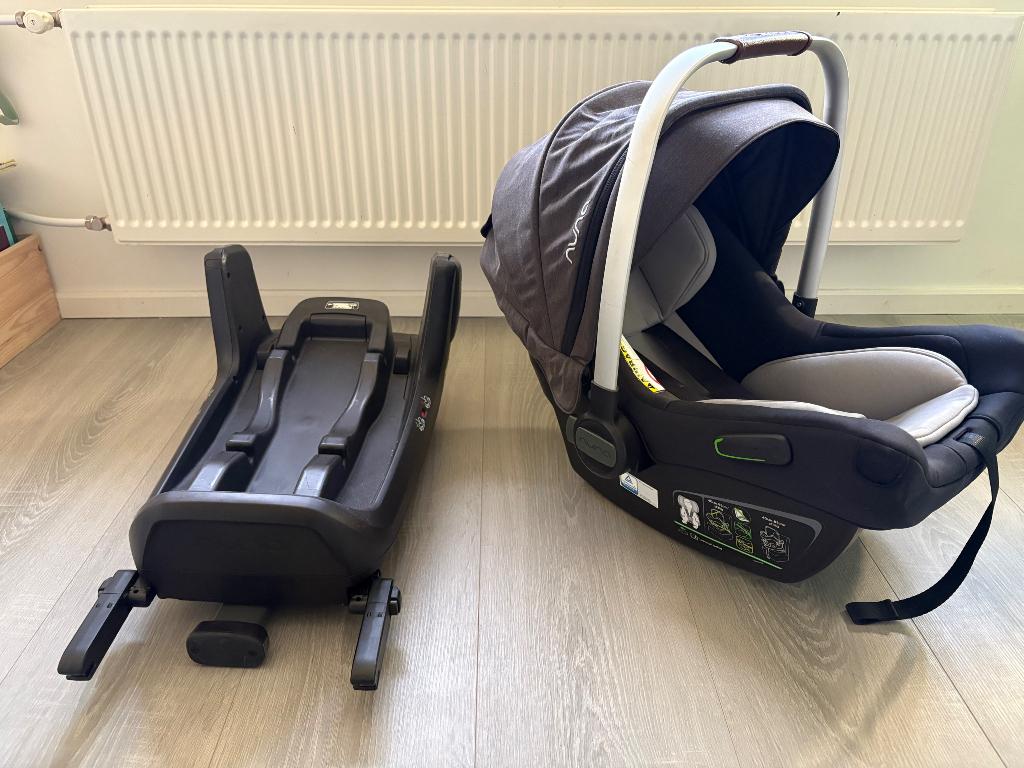 Nuna pipa next maxi cosi+base, Zo goed als nieuw, Isofix, 0 t/m 13 kg, Ophalen