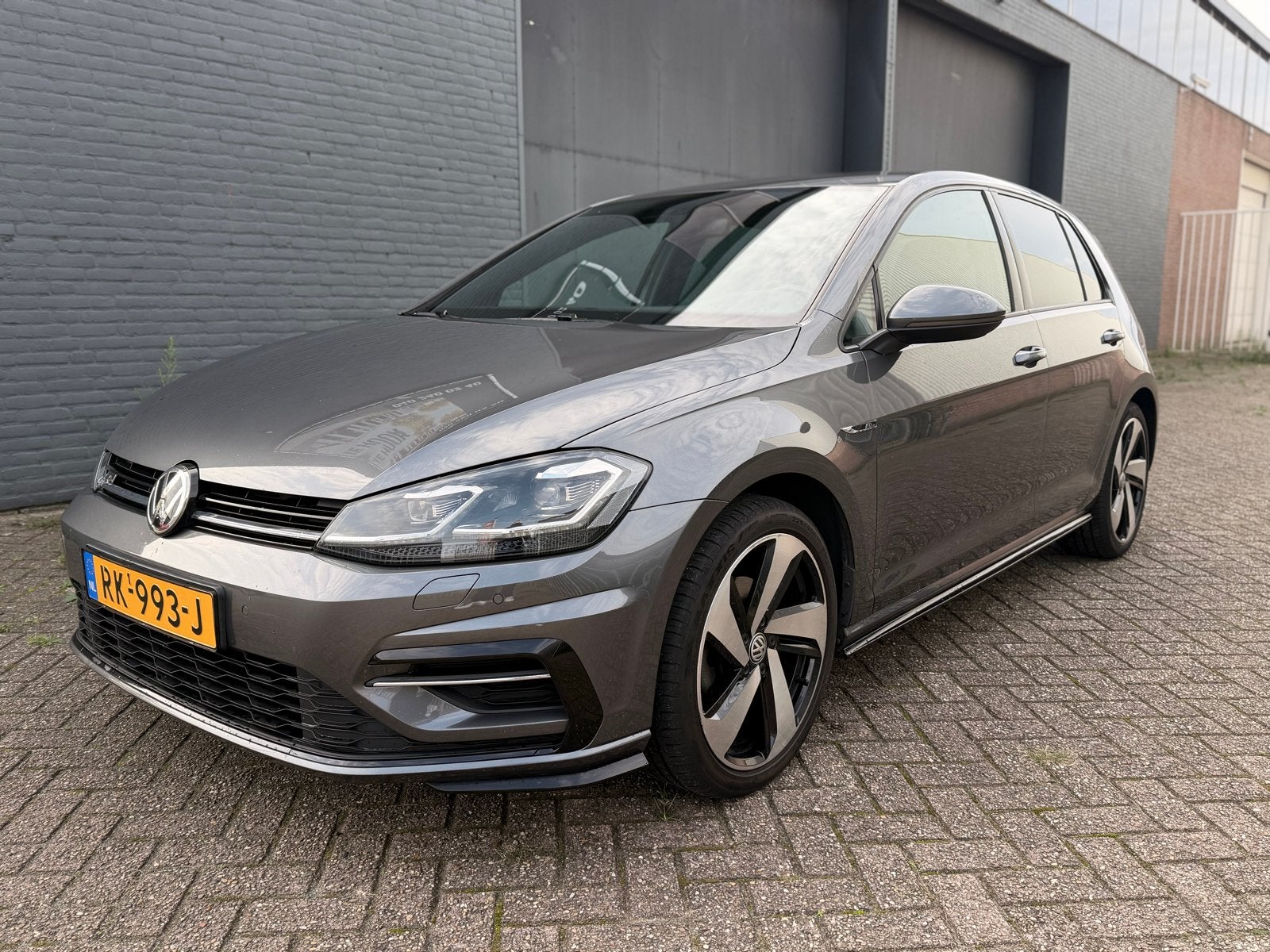 Volkswagen Golf 1.4 TSI R line 5D AUT 2017. TECHNISCH TOP!, Auto's, 125 pk, Zwart, 4 cilinders, 1395 cc