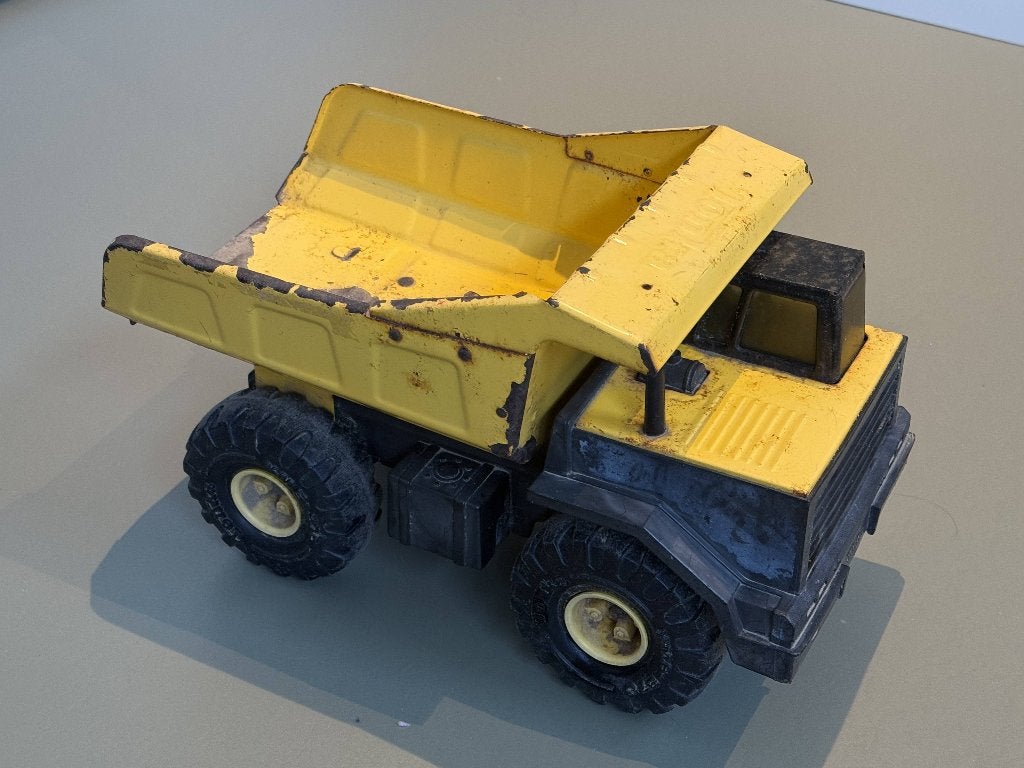 Vintage Tonka kiepwagen (model 6933-41181, 1999), Verzamelen, Ophalen of Verzenden, Gebruikt