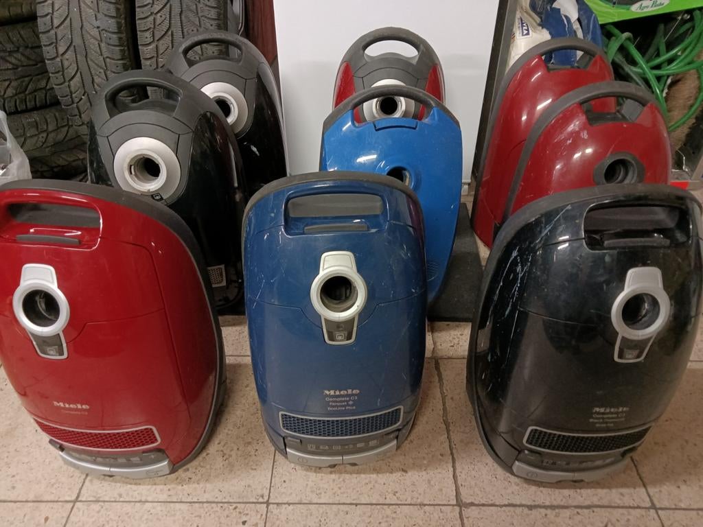 Meerdere Miele stofzuigers te koop aangeboden, Witgoed en Apparatuur, Stofzuigers, Gebruikt, 2000 watt of meer, Miele Duitsland