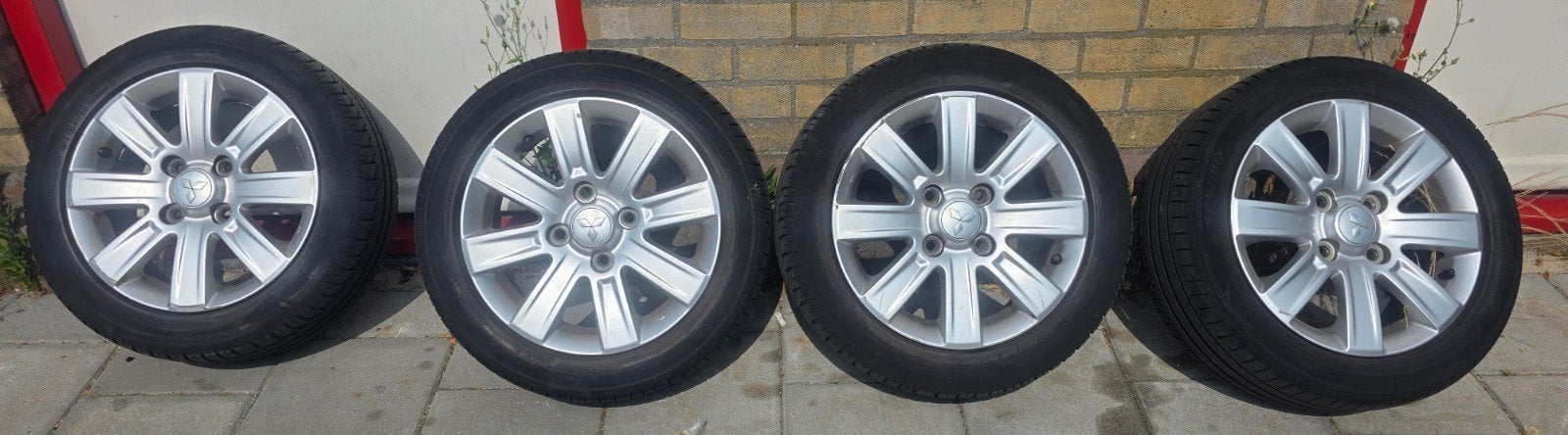 Mitsubishi Colt Velgen met banden - 15 inch, Gebruikt, 15 inch, Banden en Velgen, Ophalen of Verzenden