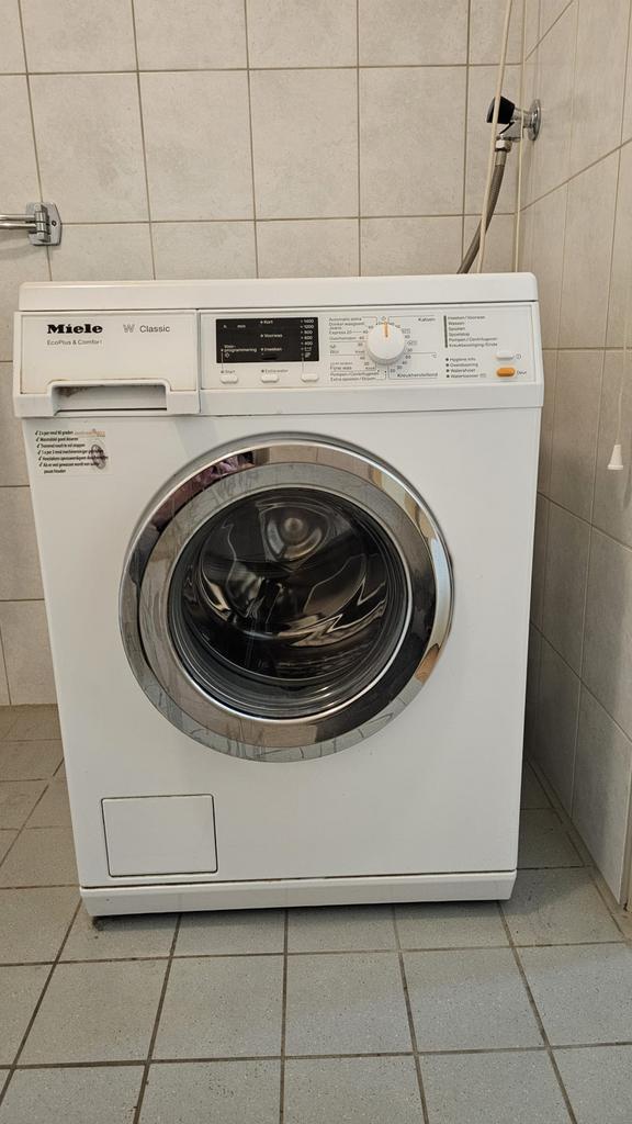 Miele wasmachine, Witgoed en Apparatuur, Wasmachines, Ophalen of Verzenden, Zo goed als nieuw, 1200 tot 1600 toeren, 85 tot 90 cm