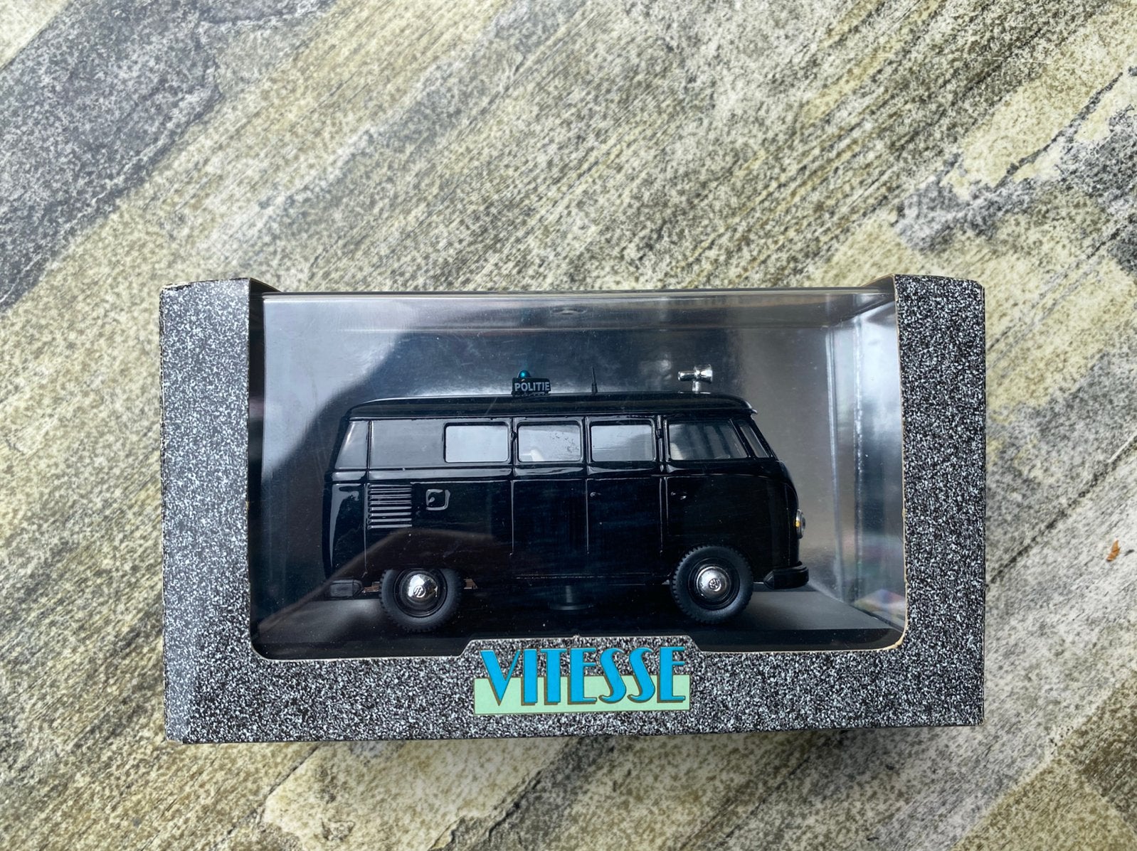 1:43 VOLKSWAGEN t1-“gemeentepolitie Amsterdam” 1957, Ophalen of Verzenden, Nieuw, Auto, Overige merken