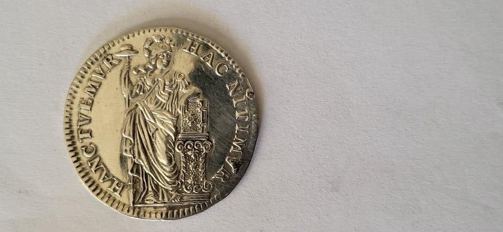 10 Stuiver 1749 zilver lichte beschadeging zwart zeker echt., Postzegels en Munten, Munten | Nederland, Vóór koninkrijk, Zilver