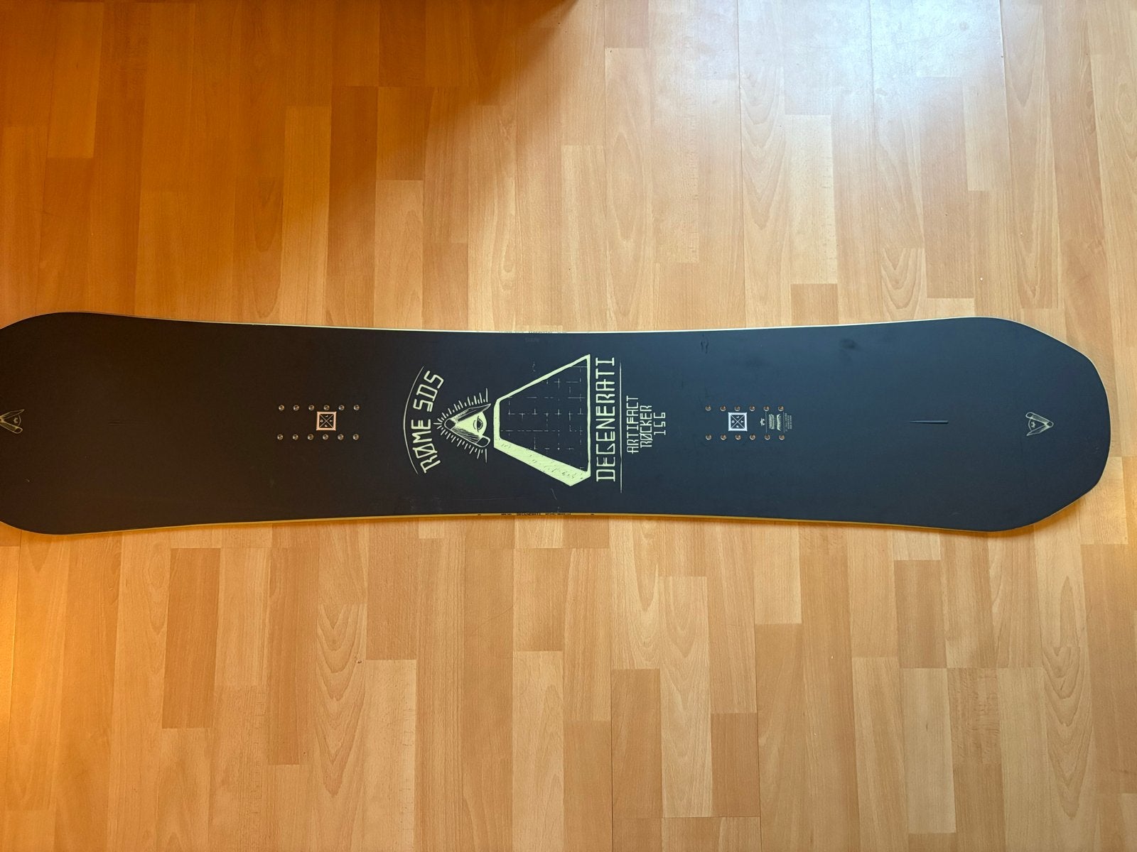 Snowboard Rome Artifact Rocker 156cm slechts 1x gebruikt, Sport en Fitness, Snowboarden, Ophalen of Verzenden, Zo goed als nieuw