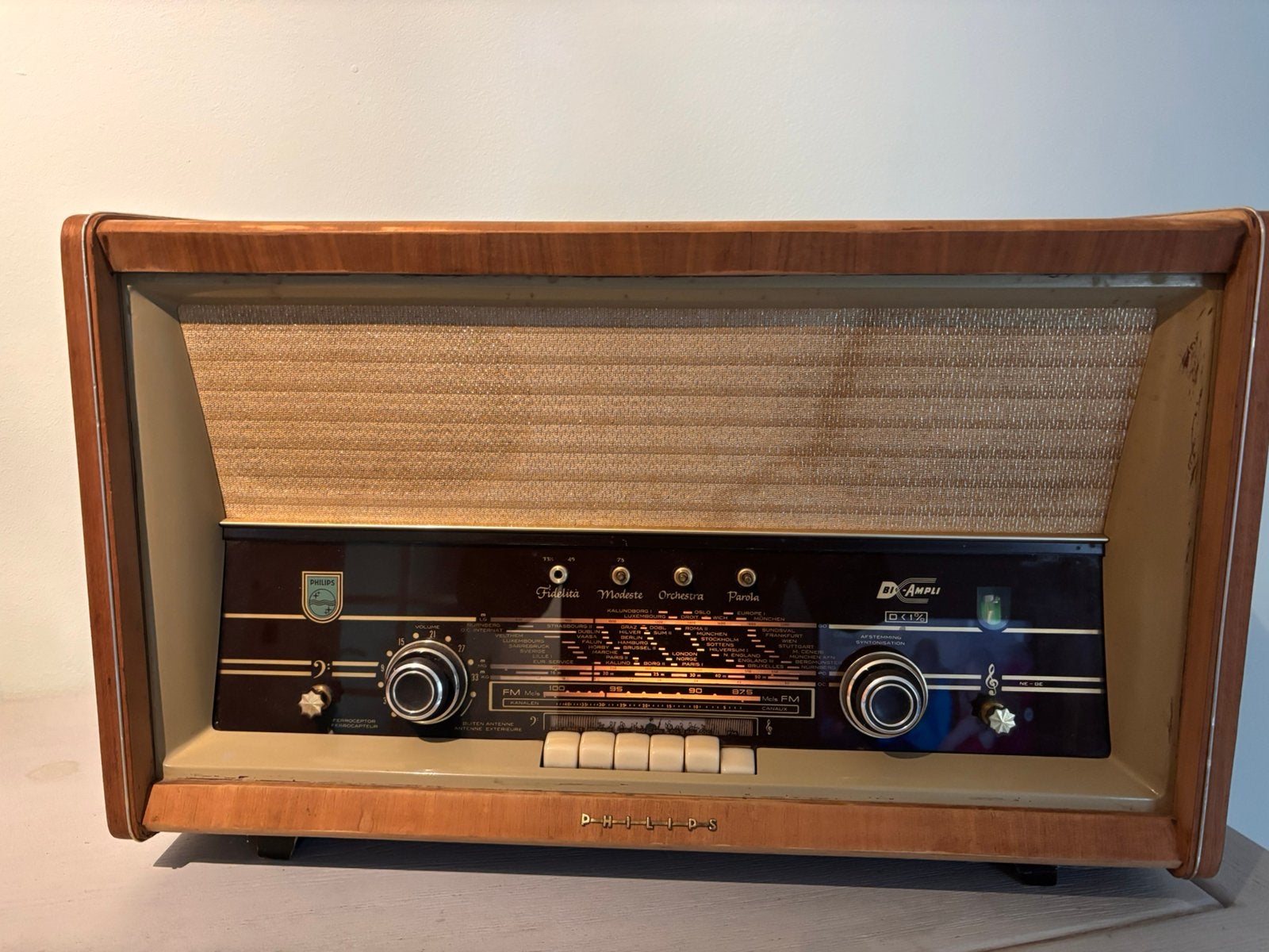 Vintage radio Philips B7X72A/19, Ophalen