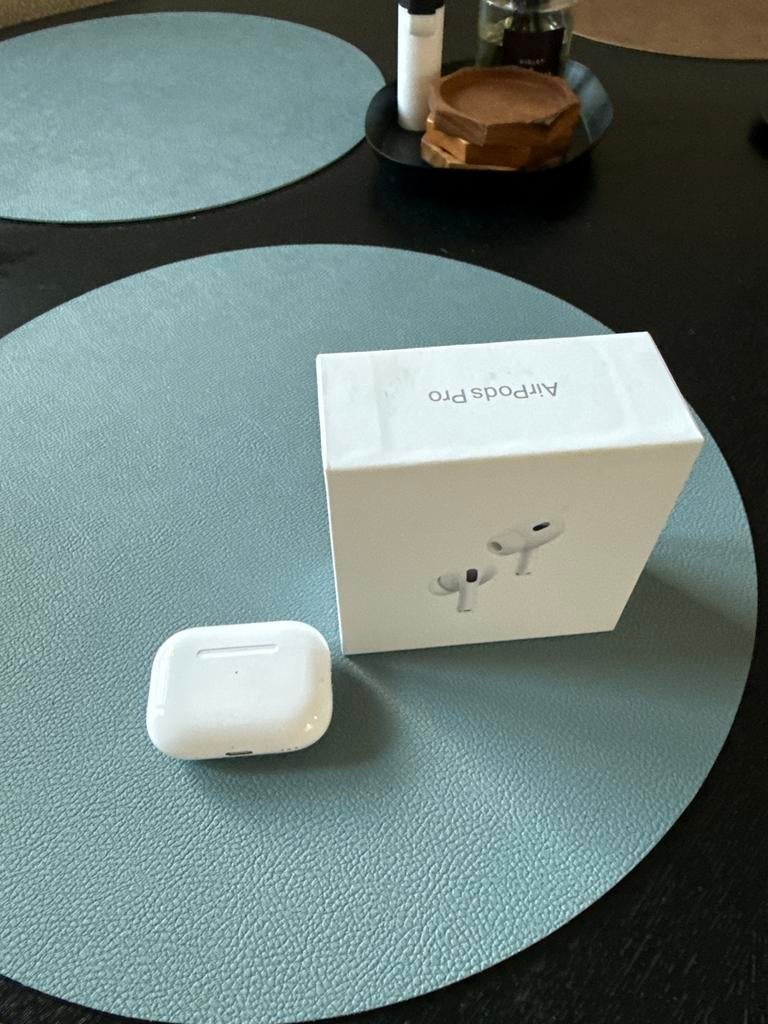Apple AirPods Pro 2e generatie - Zo goed als nieuw, Ophalen, Zo goed als nieuw, Draadloos