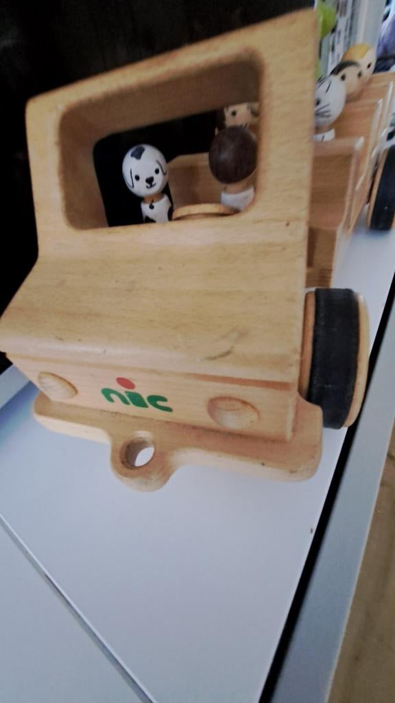 Houten auto NIC met dierenfiguren, Kinderen en Baby's, Speelgoed | Houten speelgoed, Ophalen of Verzenden
