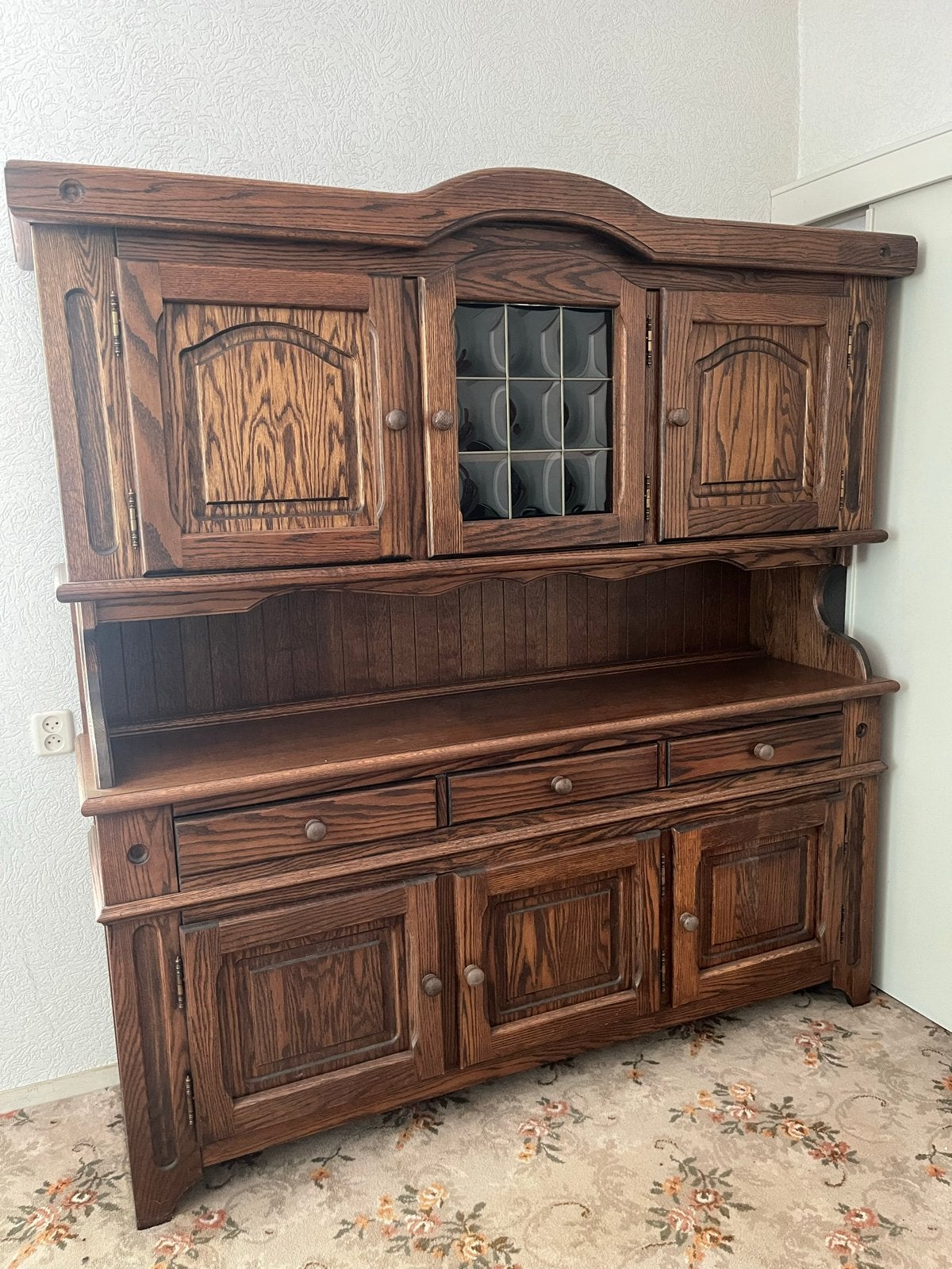 Massief eiken dressoir/buffetkast met vitrine, Ophalen, Gebruikt, 100 tot 150 cm, Eikenhout