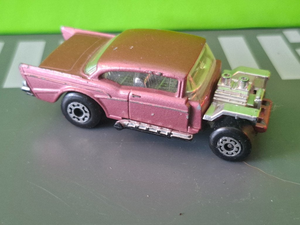 Matchbox 4 - 1957 Chevrolet Bel Air [paars] 1/60, Ophalen of Verzenden, Gebruikt, Auto