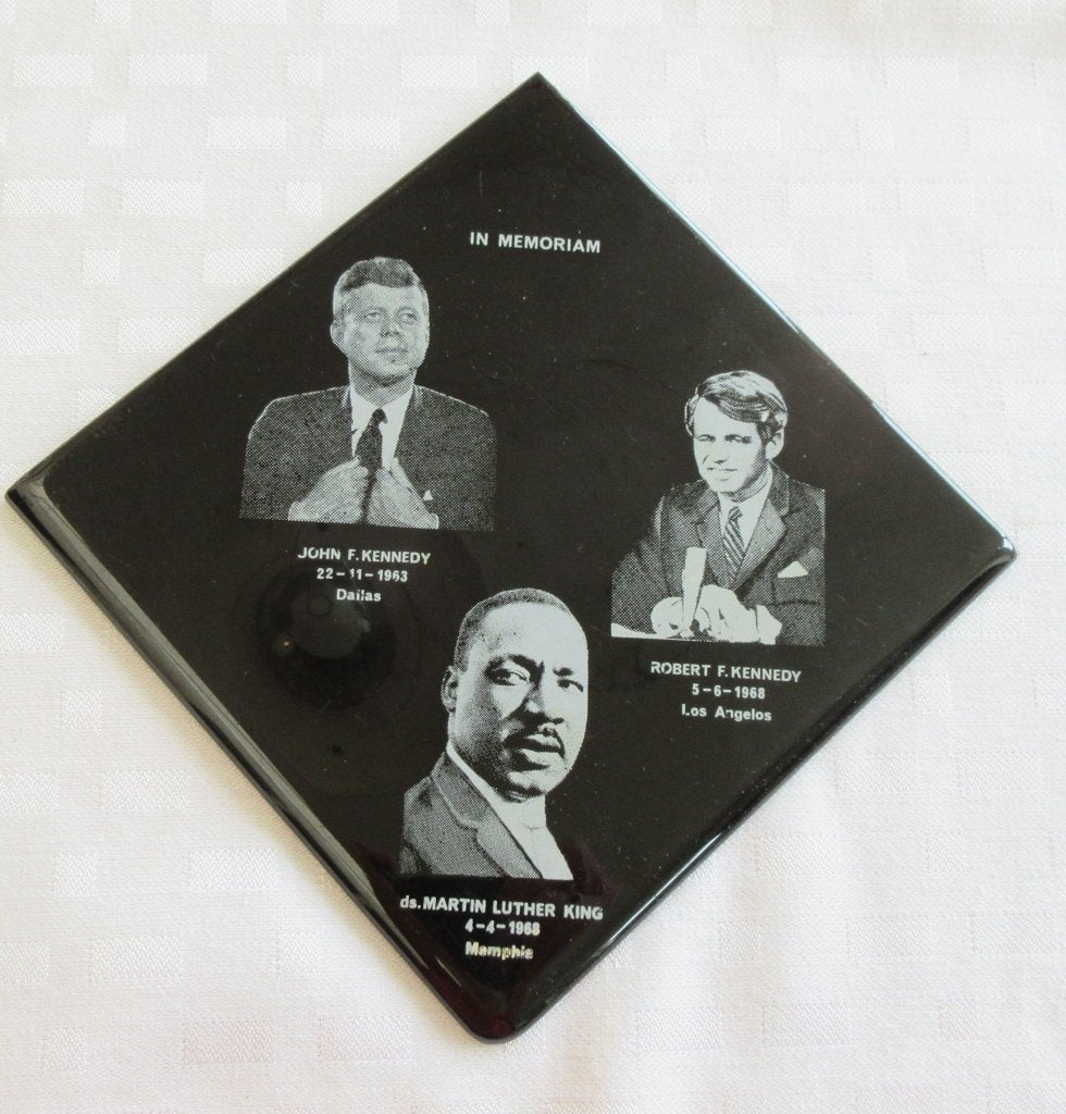 Tegeltje In memoria de Kennedy's en Martin Luther King, Ophalen of Verzenden