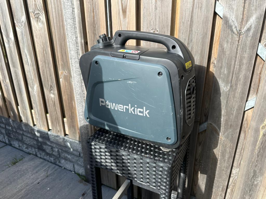 Powerkick 1200 aggregaat zuivere sinus, Ophalen of Verzenden, Zo goed als nieuw