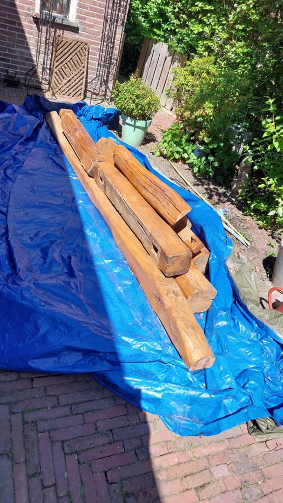 Oude eiken gebinten en schouwrand uit 18e-eeuwse boerderij, Gebruikt, Eiken, Ophalen of Verzenden, Balk
