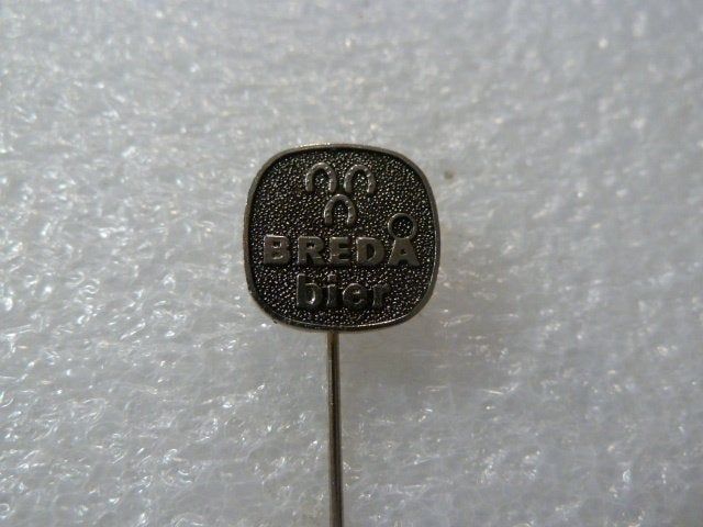 Vintage Breda Bier Speldje - Zeldzaam Verzamelaarsitem, Ophalen of Verzenden, Gebruikt, Overige onderwerpen, Speldje of Pin