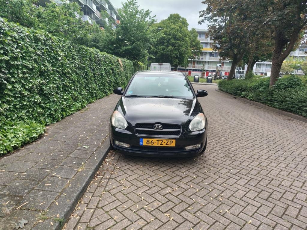 Hyundai Accent 1.4 3DRS 2007 Zwart, Auto's, Hyundai, Particulier, Accent, Airbags, Airconditioning, Elektrische buitenspiegels