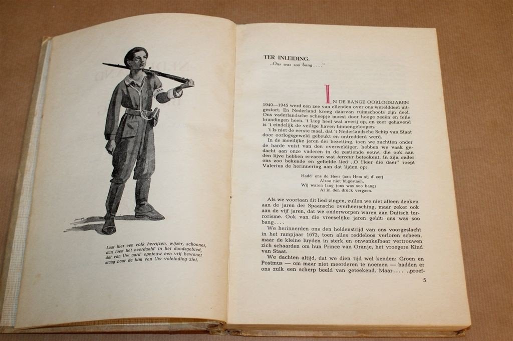 Nederland in de Branding — WO2 Boek uit 1946, Boeken, Ophalen of Verzenden, Tweede Wereldoorlog, Gelezen, Overige onderwerpen