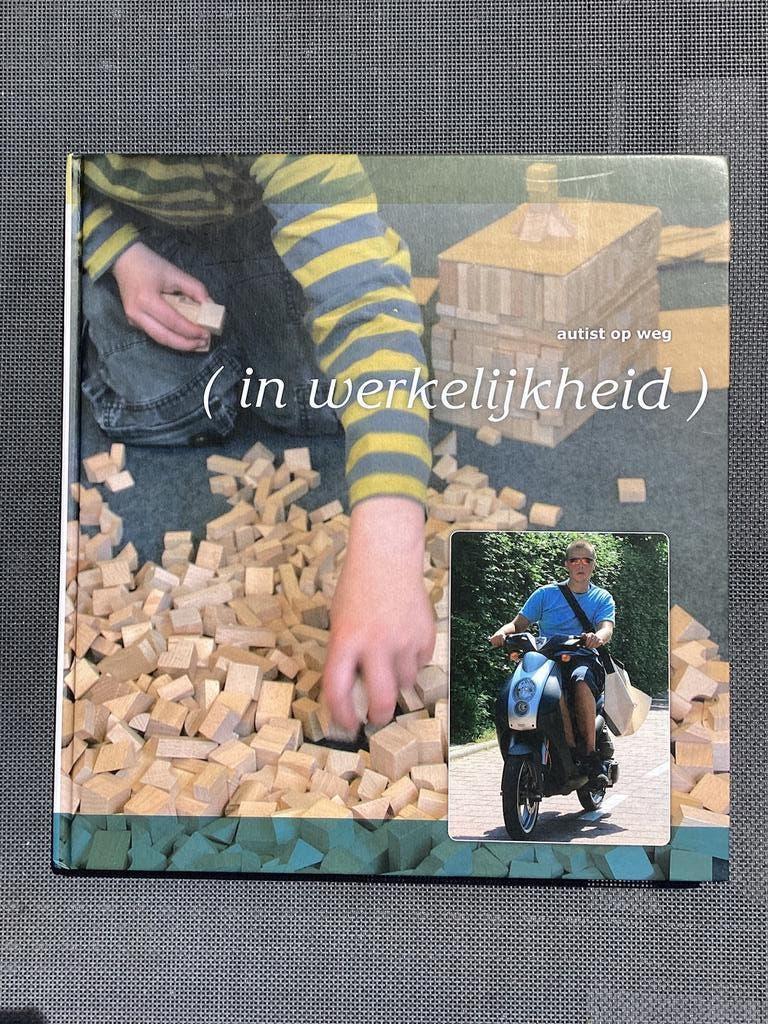Autist op weg (in werkelijkheid) - Autisme Spectrum Stoornis, Ophalen of Verzenden, Zo goed als nieuw, Sociale psychologie