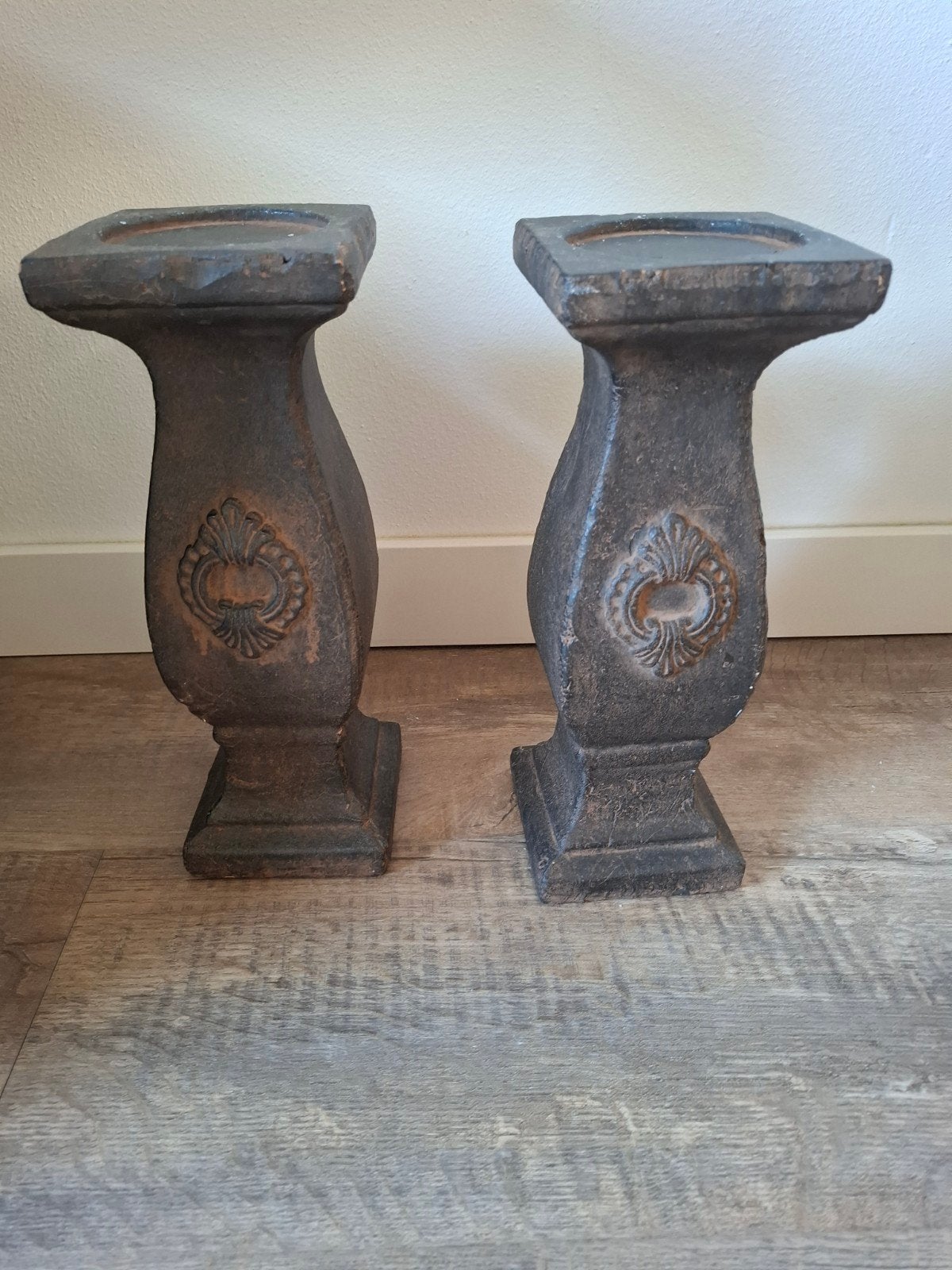 Stenen Kandelaars - 30 cm hoog, Ophalen